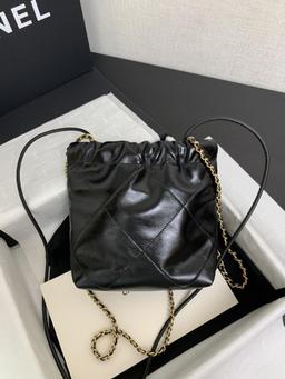 CHANEL – 5