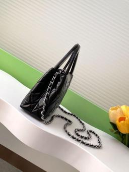 CHANEL – 5