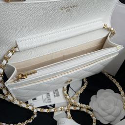 CHANEL – 4